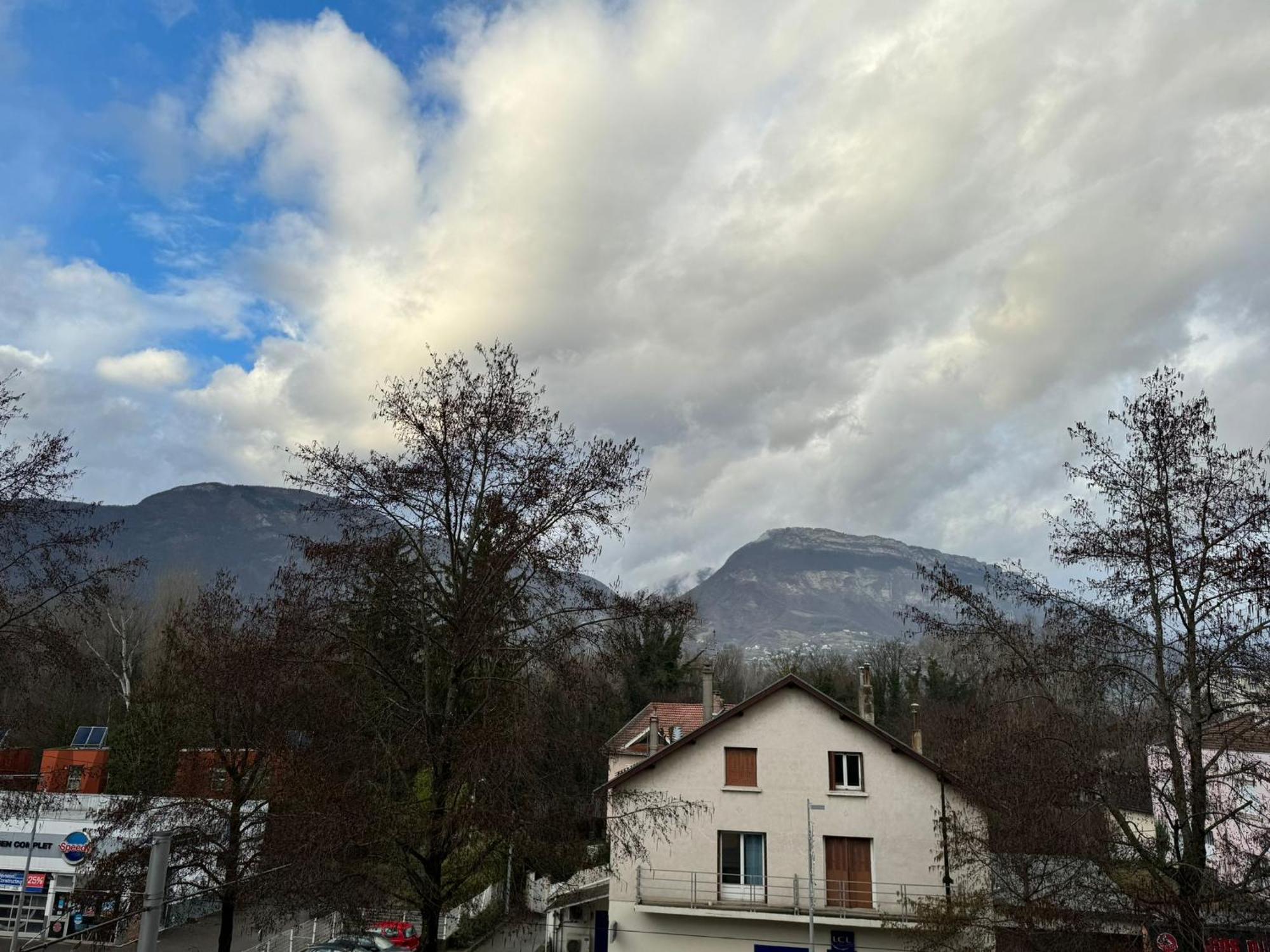 Appartement Proche Grenoble Centre Et Campus Saint-Martin-dʼHères エクステリア 写真